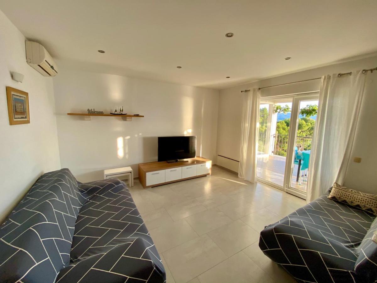 Apartmani Mateo Omiš Esterno foto